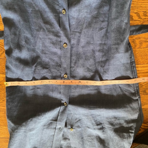 Stunning APC cotton shirt dress. Beautiful, classic piece. - Picture 6 of 7